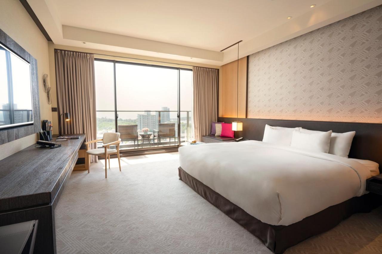 Crowne Plaza Tainan By Ihg Exterior foto Deluxe Room