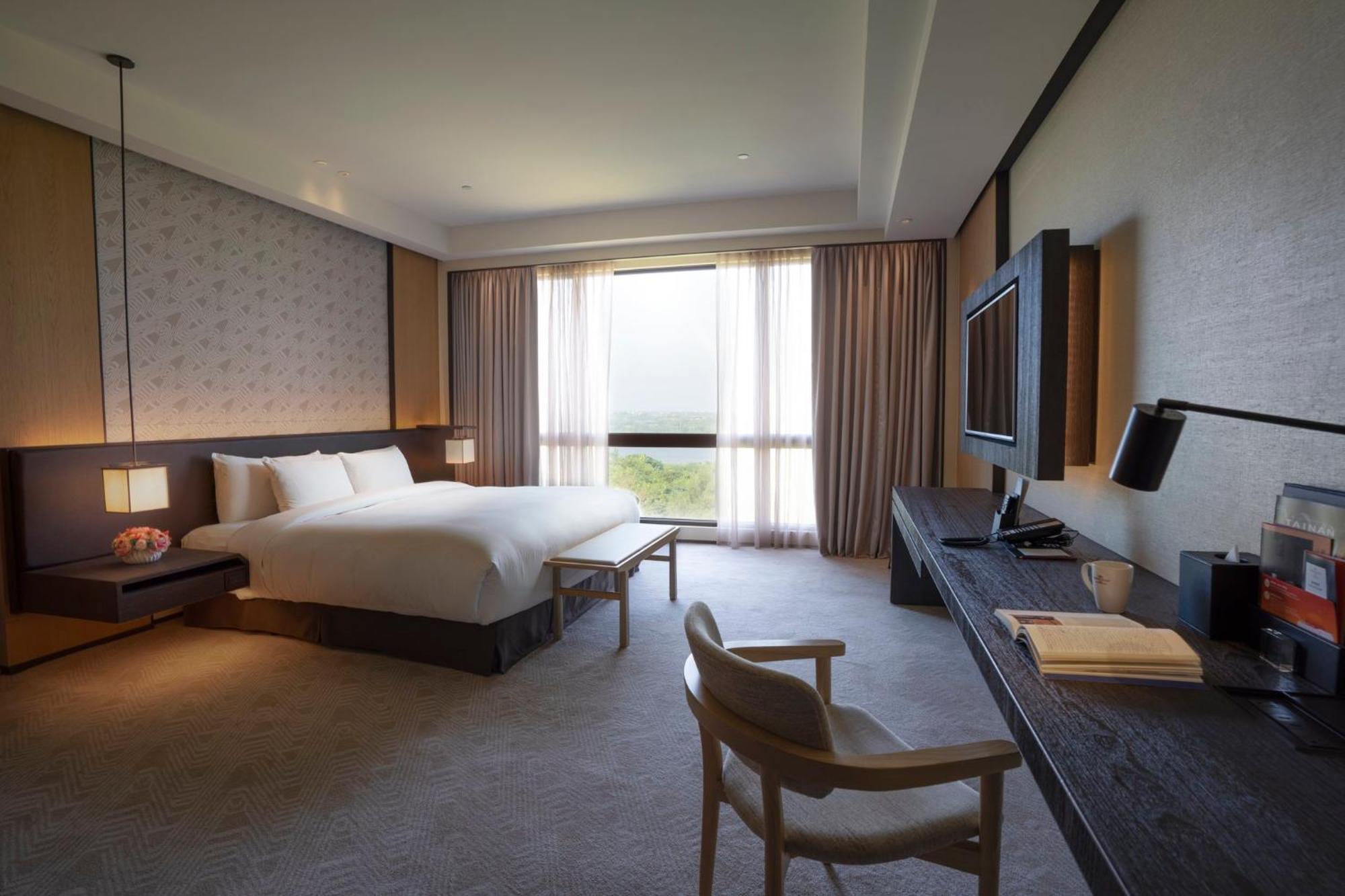 Crowne Plaza Tainan By Ihg Exterior foto Deluxe Room